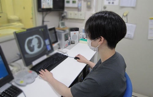 病院勤務 薬剤師[写真]