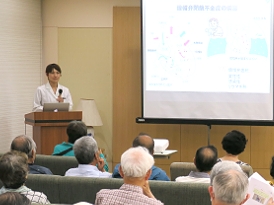 田畑医師による医学講座の風景