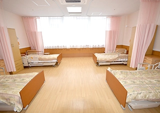 多床室(4人部屋)[写真]